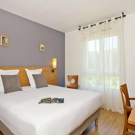 Sejours & Affaires Annecy Le Pont Neuf Aparthotel Cran-Gevrier Exterior photo