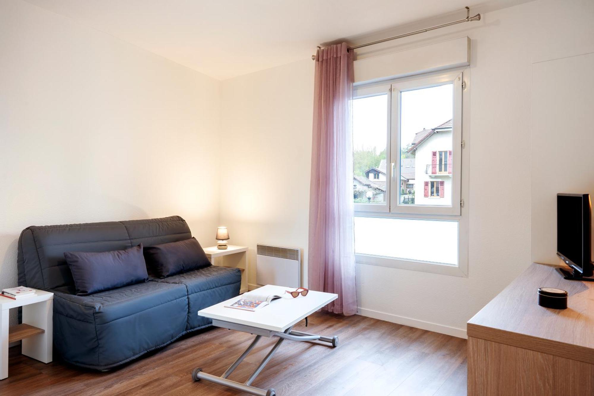 Sejours & Affaires Annecy Le Pont Neuf Aparthotel Cran-Gevrier Exterior photo