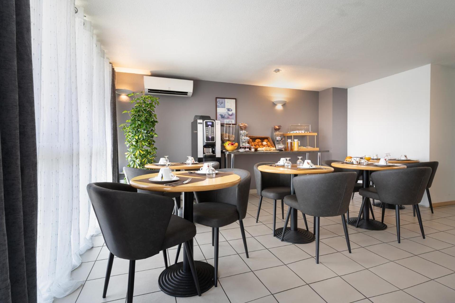 Sejours & Affaires Annecy Le Pont Neuf Aparthotel Cran-Gevrier Exterior photo