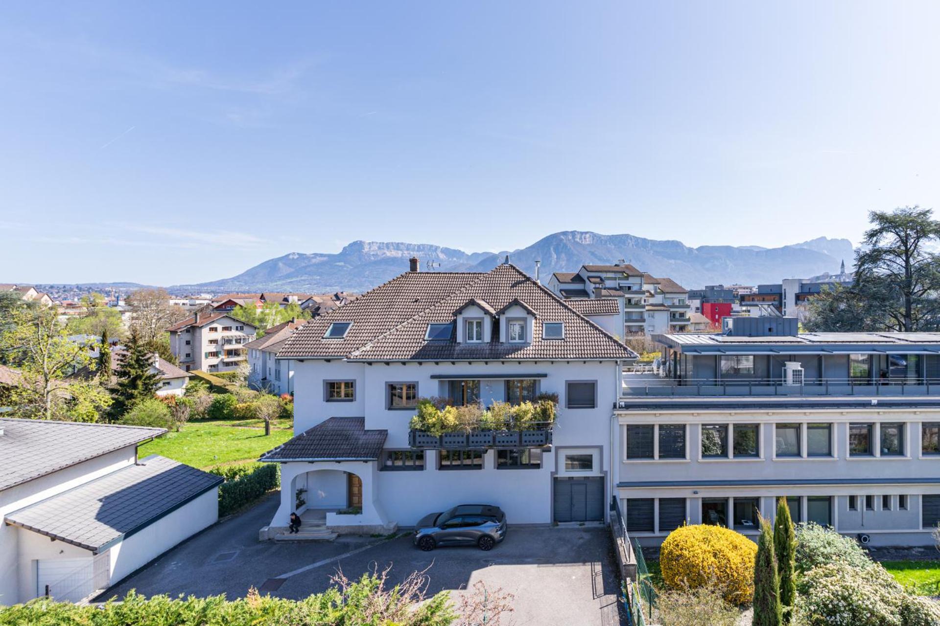 Sejours & Affaires Annecy Le Pont Neuf Aparthotel Cran-Gevrier Exterior photo