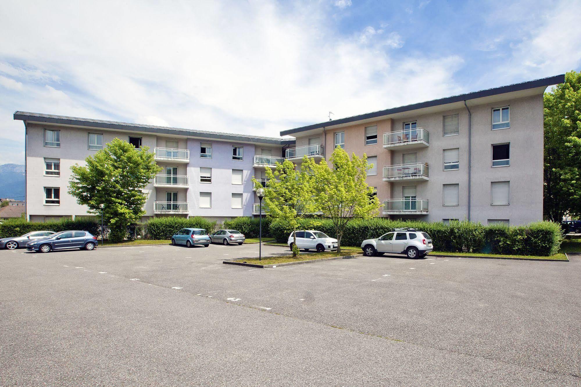 Sejours & Affaires Annecy Le Pont Neuf Aparthotel Cran-Gevrier Exterior photo
